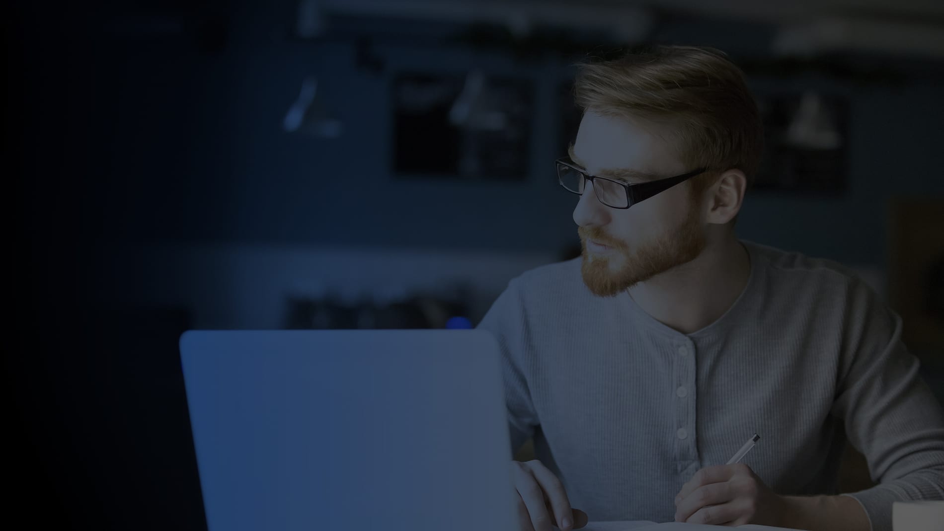 Background FORMAÇÃO ESTRATÉGICA EM GESTÃO DE RISCOS CORPORATIVOS